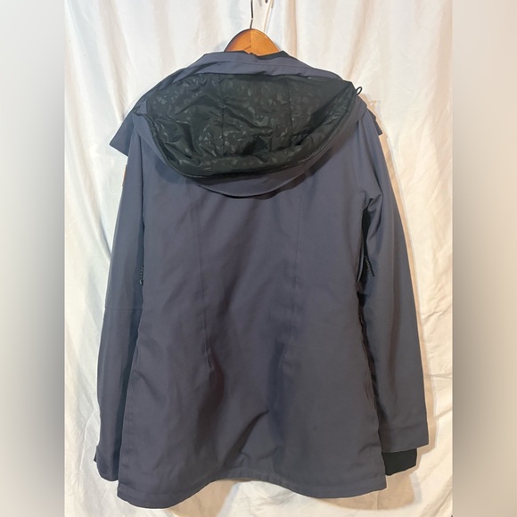 Volcom Women's Dark Gray Ski/Snowboard Performance Jacket - Picture 3 of 6